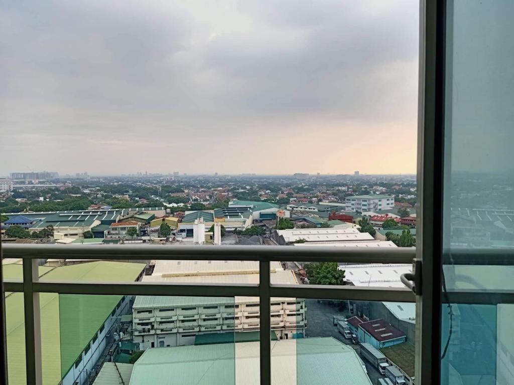 Azure Urban Resort With Wifi And Netflix Pasay Exterior photo
